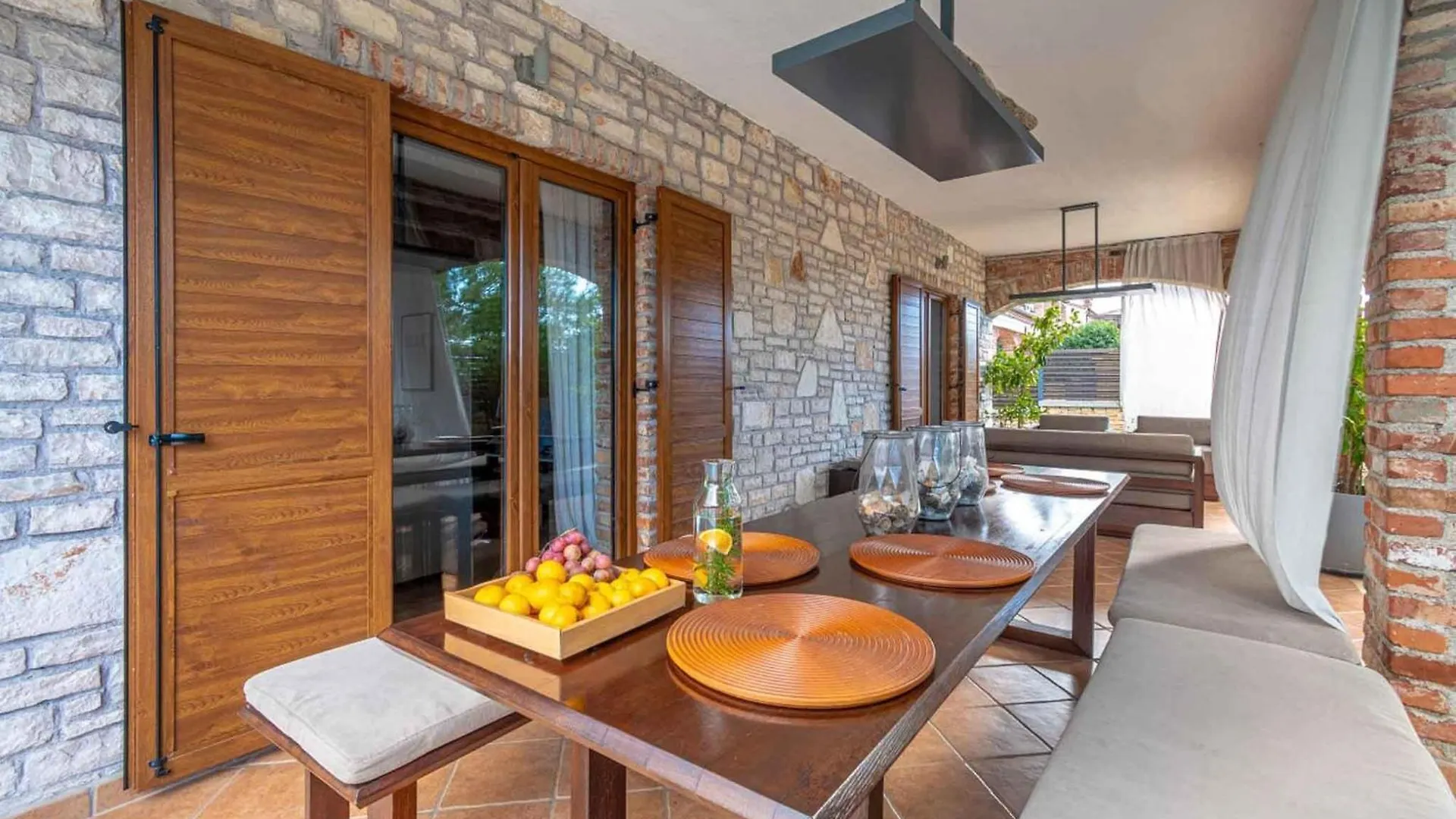 Nice Home In Cabrunici With Wifi Holiday home