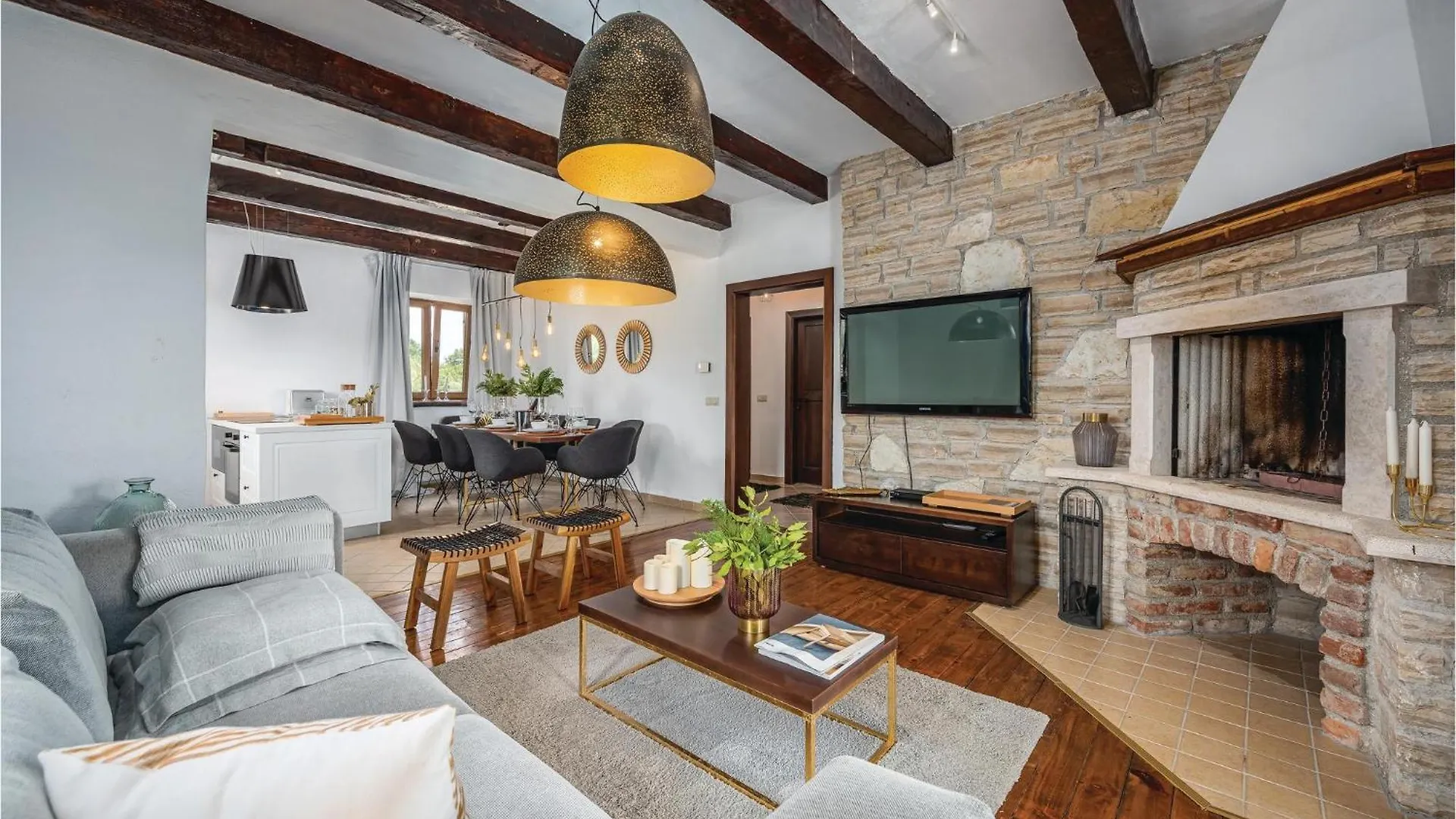 Nice Home In Cabrunici With Wifi 0*,  Croatia
