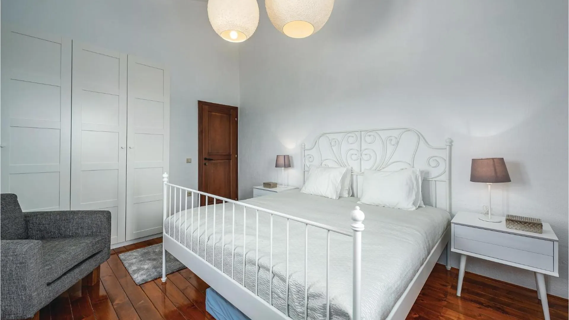 Nice Home In Cabrunici With Wifi